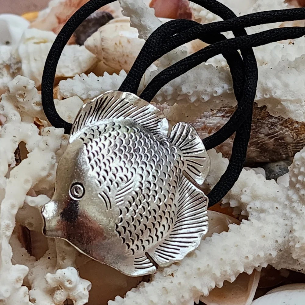 ❤️ Silver Pendant Ocean Fish Soft Black Cord Necklace Boho Mermaid Jewelry